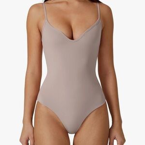 QINSEN Womens Sexy Sweetheart V Neck Bodysuit Tops
Spaghetti Straps Slim Fit